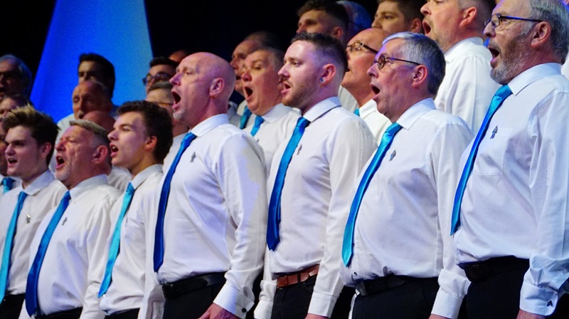 Choir-sing-men-group-commitment