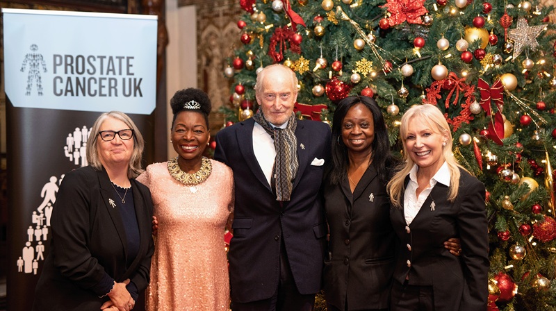 2025 12 London Christmas Carol Concert Laura Kerby With Celebrity Readers